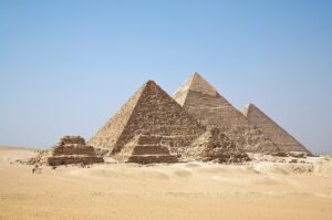How Were the Pyramids of Giza Built? Stone, Ships and Workers