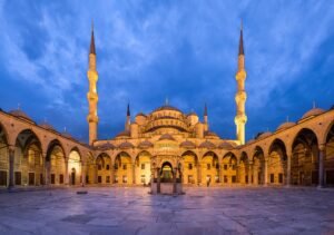 Blaue Moschee Istanbul: Sechs Minarette und İznik-Fliesen