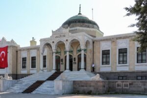 Ankara Ethnography Museum: Atatürk and Its Collection