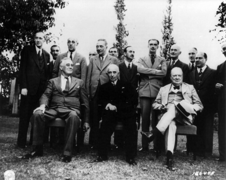 İkinci Dünya Savaşı: Türkiye Nasıl Savaş Dışı Kaldı?