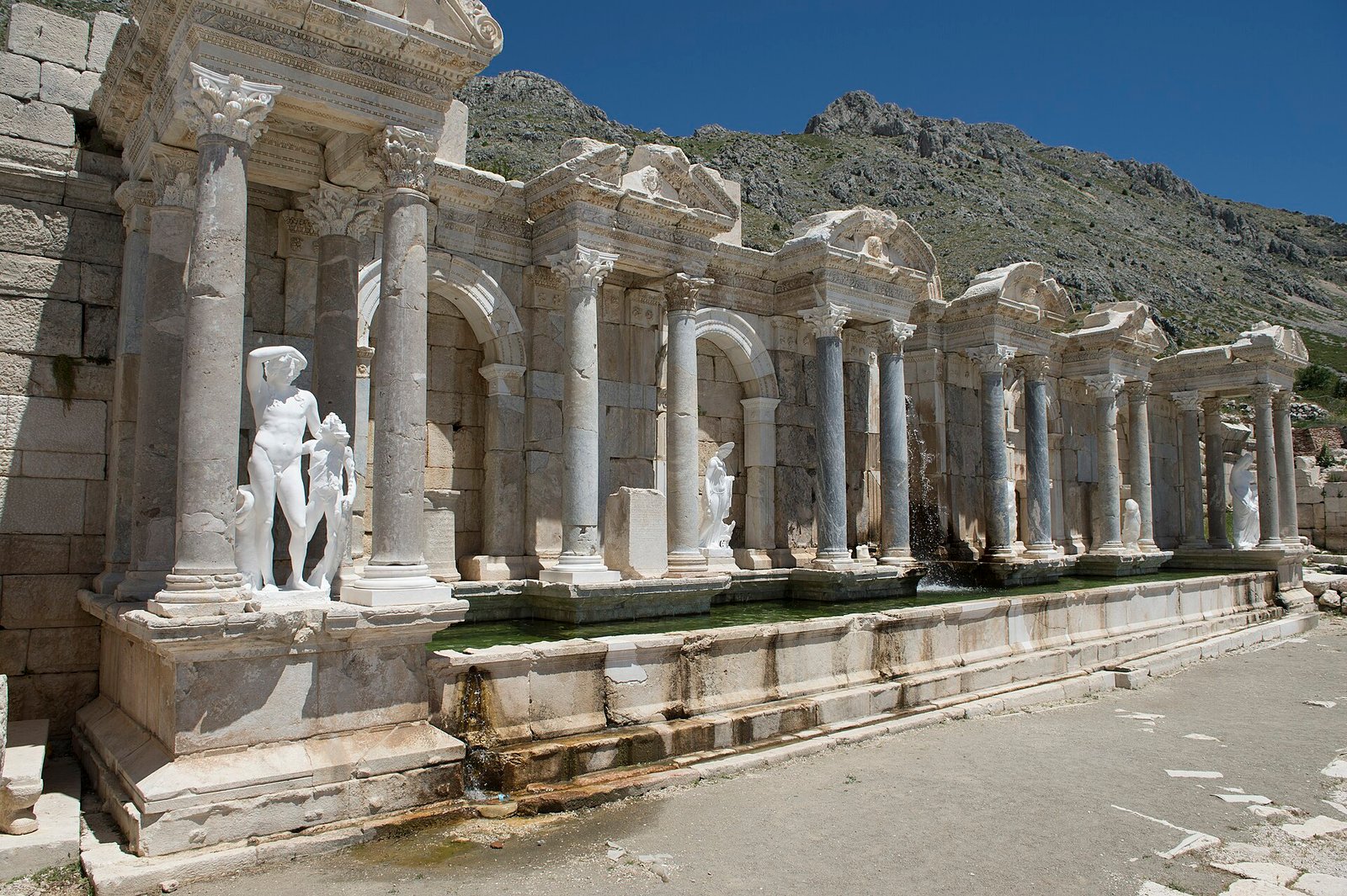 Sagalassos Fountain: The Ancient City Above the Clouds