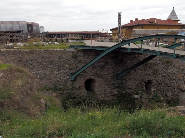 Bizans Büyük Sarayı: Sultanahmet’in Altındaki İmparatorluk