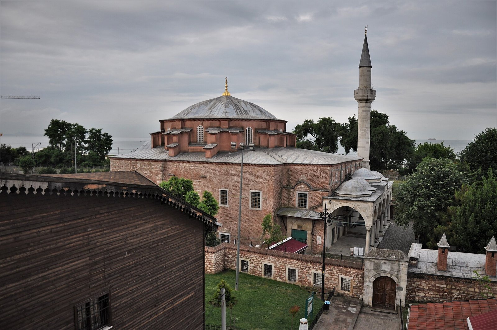Küçük Ayasofya: Ayasofya'dan önce yapılan prova kilise
