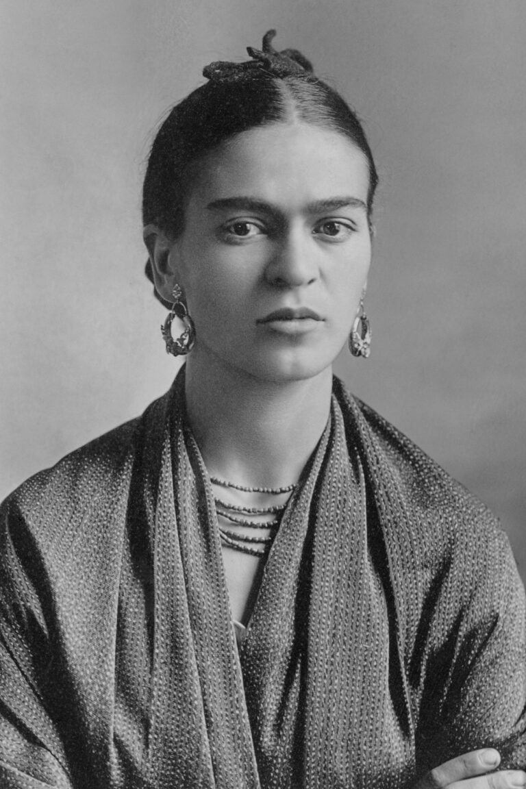 Frida Kahlo kimdir? Hayatı, kazası ve otoportreleri